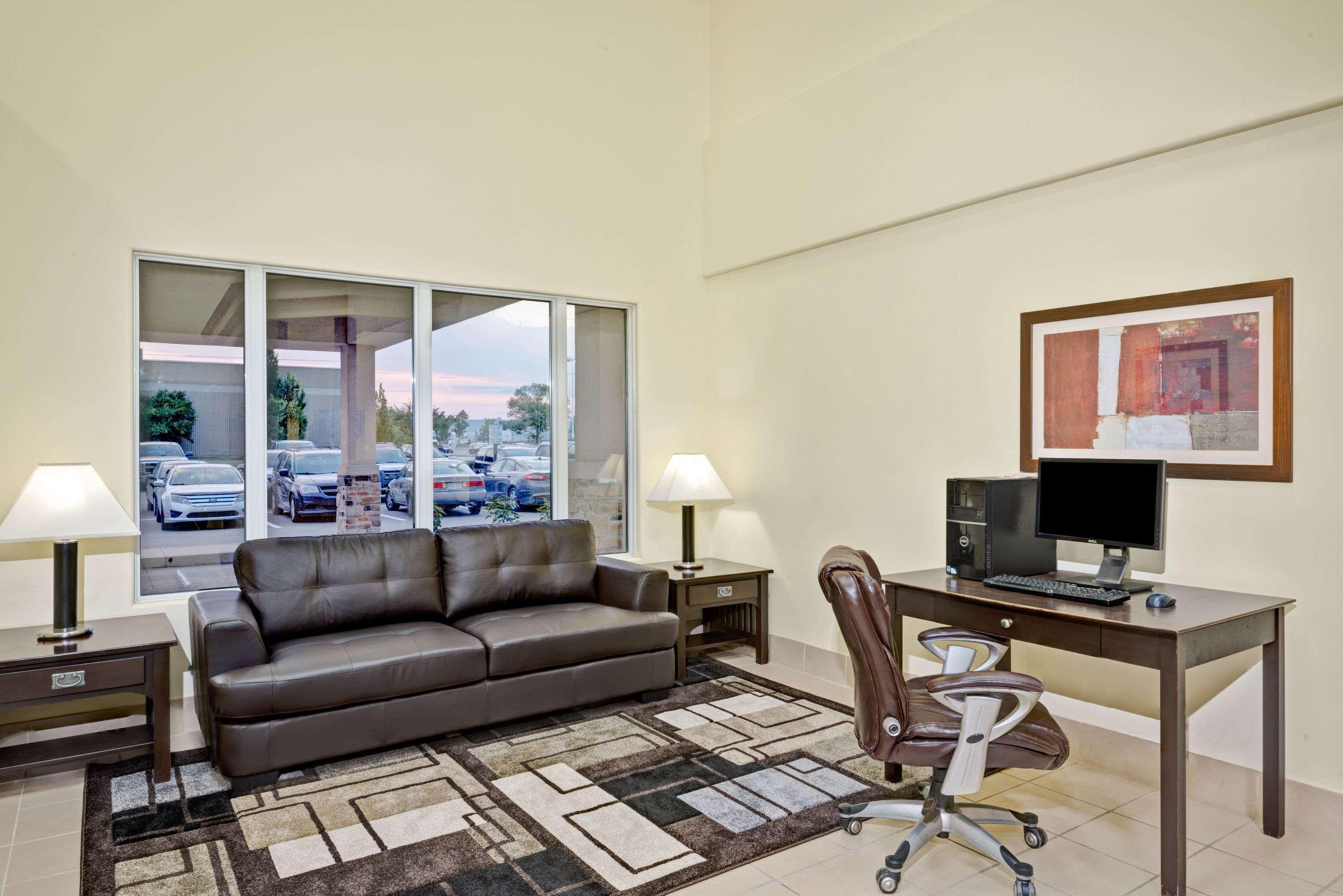 Hotel Super 8 By Wyndham Barrie South Exteriér fotografie