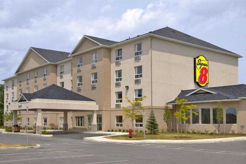 Hotel Super 8 By Wyndham Barrie South Exteriér fotografie